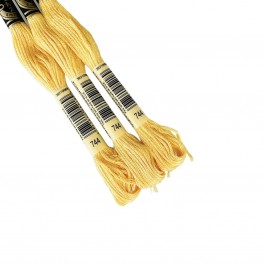 Нитки муліне DMC 744 (арт.117)