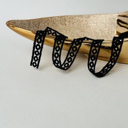 Мереживо макраме чорного кольору 1,5см