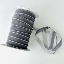 Оксамитова стрічка 1,5см сірого кольору