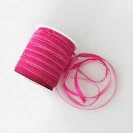 Оксамитова стрічка 1см яскраво рожевого кольору