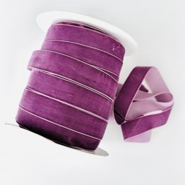 Оксамитова стрічка 2,5см лавандового кольору