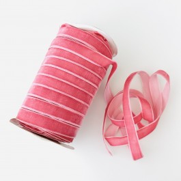 Оксамитова стрічка 1,5см коралового кольору