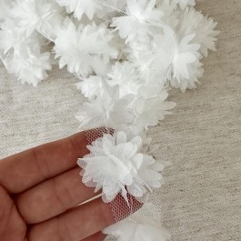 Шифонові квіти "айстра" тепло білого  кольору, діаметром 4см