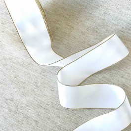 Сатинова стрічка, шириною 3,8см, білого кольору з золотим люрексом