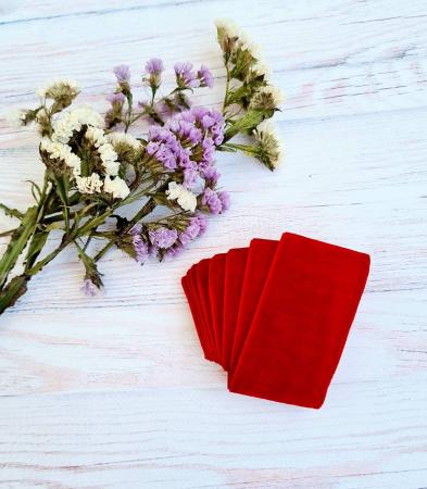 Оксамитова стрічка 4см червоного кольору