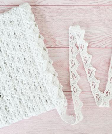 Мереживо бавовняне 1,5см білого кольору