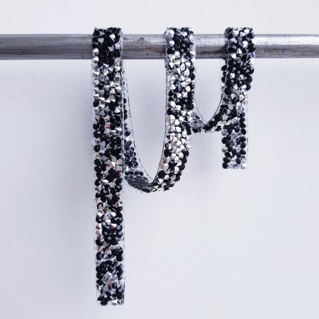 Стразова стрічка