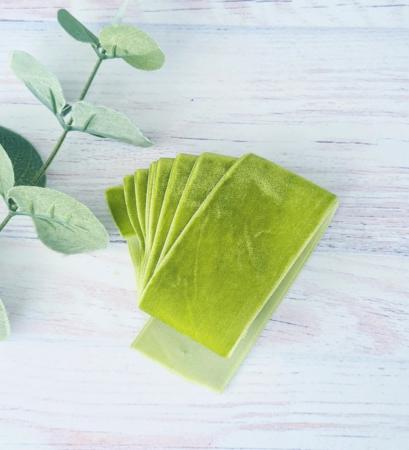 Оксамитова стрічка 4см оливкового кольору