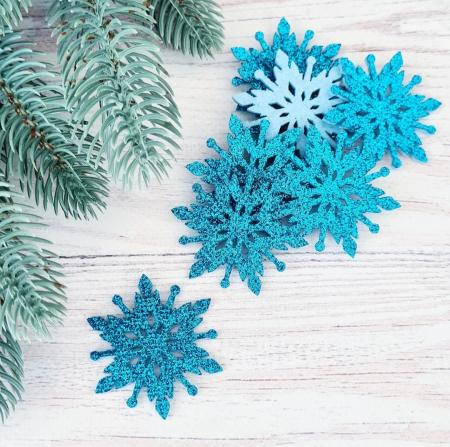 Сніжинки глітерні насичено блакитного кольору