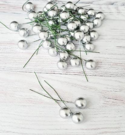 Кульки на проволці срібного кольору