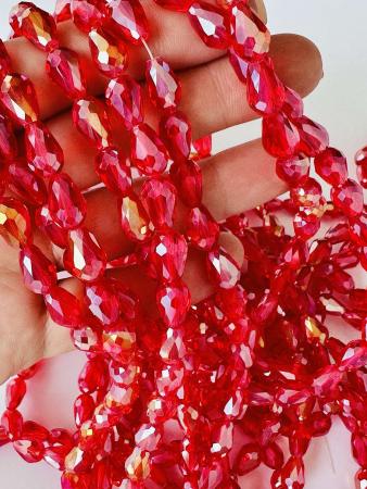 Кришталеві намистини 8х11мм (Капля) червоного кольору