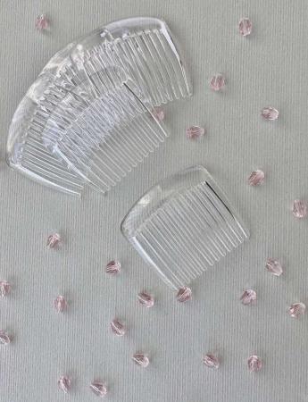 Гребінець для волосся пластиковий 4,8х4,5см прозорий (11 зубчиків) 