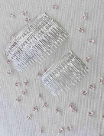Гребінець для волосся пластиковий 7,1х4,7см прозорий (14 зубчиків)