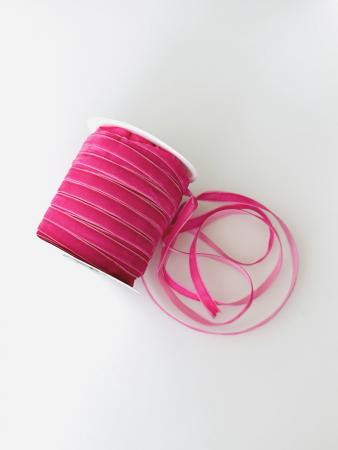 Оксамитова стрічка 1см яскраво рожевого кольору