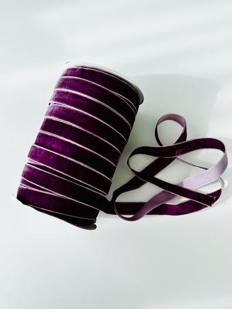 Оксамитова стрічка 1,5см темно фіолетового кольору