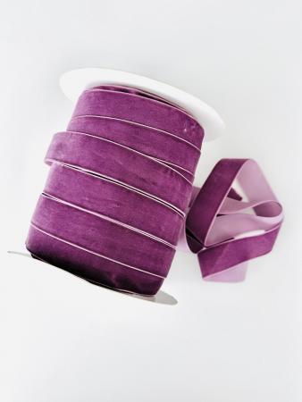 Оксамитова стрічка 2,5см лавандового кольору