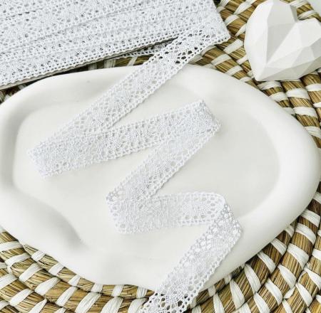 Мереживо бавовняне 2,2см білого кольору