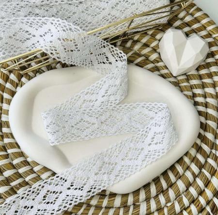 Мереживо бавовняне 4,5см білого кольору