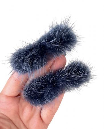 Хутряні полоски темно синього кольору 3х7см