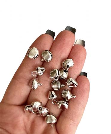 Дзвоники (бубонці)  срібного кольору 0,7х0,7см