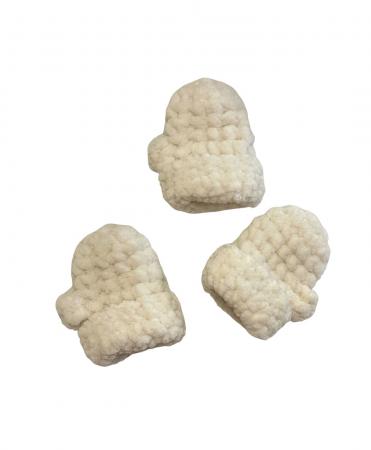 В'язані рукавички молочного кольору ручної роботи