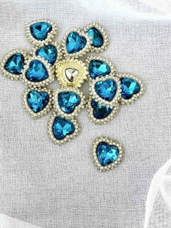Стразова серединка "Сердечко", розмір 2,4х2,3см, насичено блакитного кольору